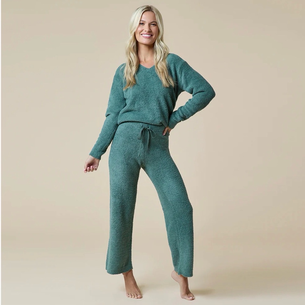 Solid Marshmallow V-Neck Lounge Set - image 1